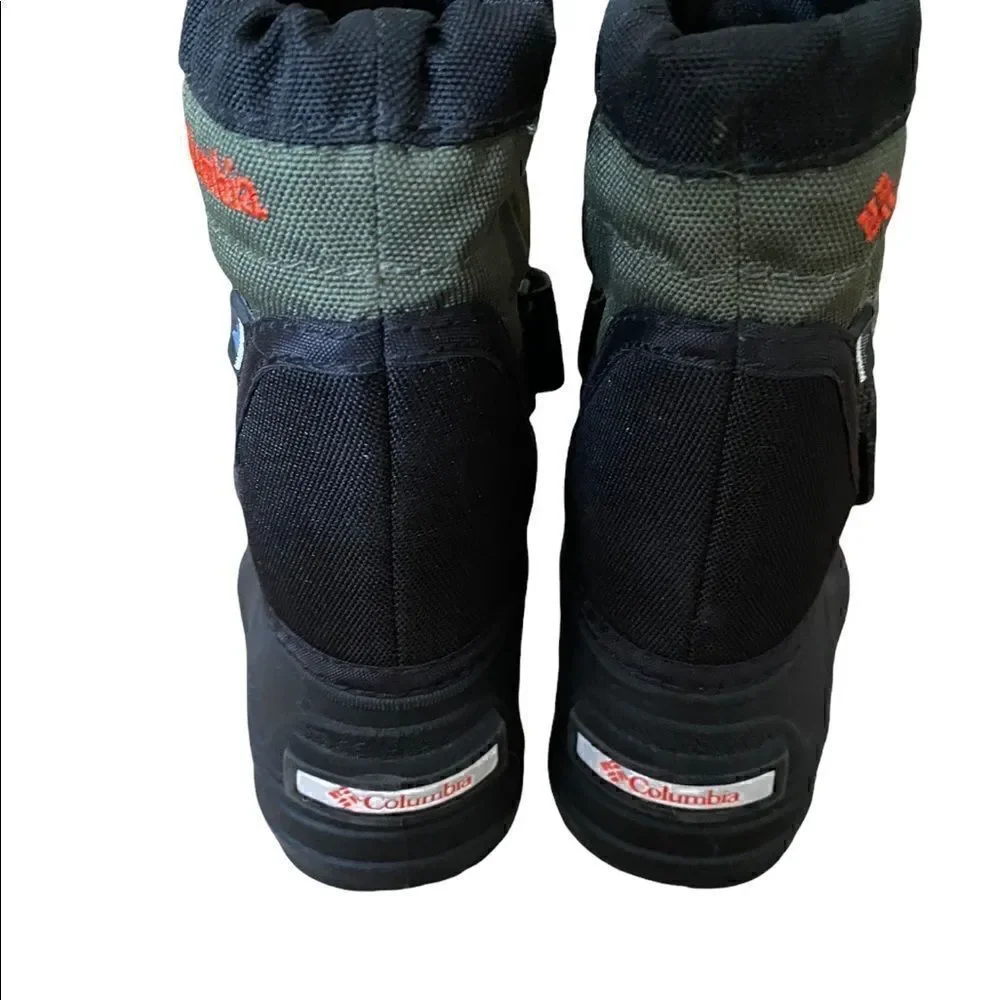 Columbia | Infants Kids Powderbug Plus II Waterproof Pac Boots Green Black | 4